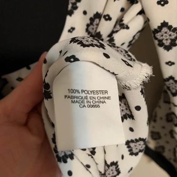 Smart Set Button-Up Blouse, size S - Picture 10 of 10